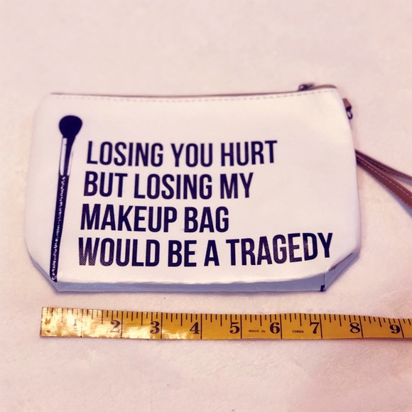 Cosmetic Case - Picture 2 of 9